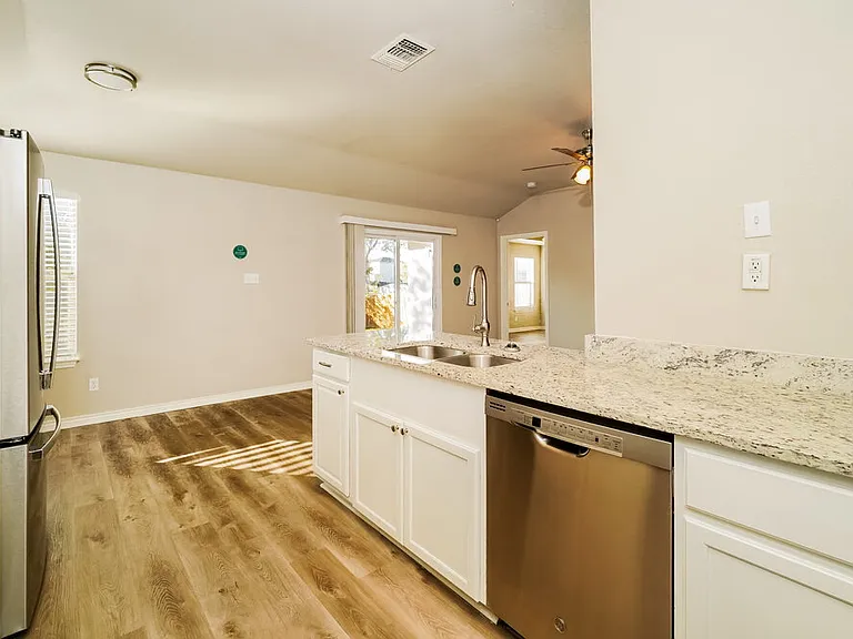 3605 Candlebrook Ln — Photo 7