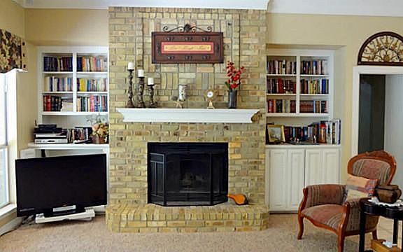 5th image of 160 Knob Hill Ln