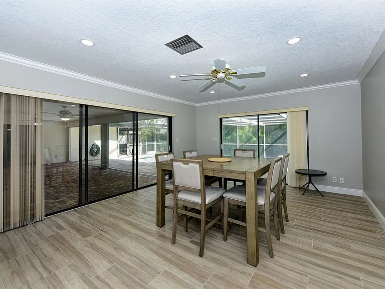 5979 Pinebrook Dr — Photo 16