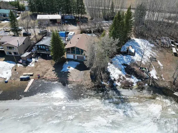 841 E Baptiste Dr, West Baptiste, AB T9S 1R8