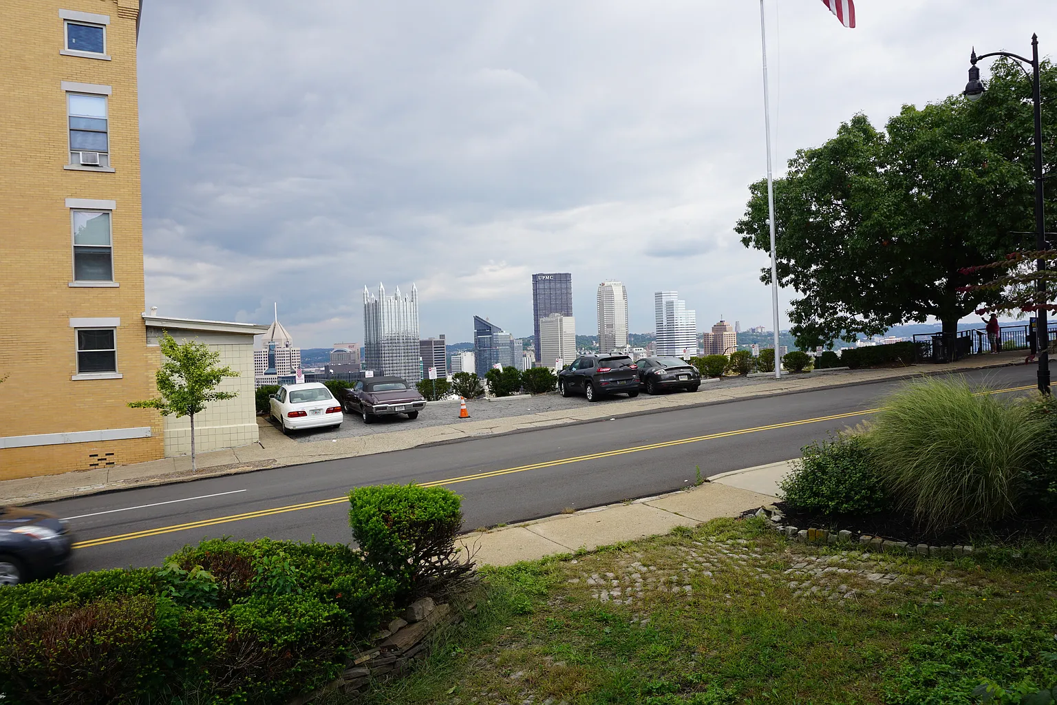 519 Grandview Ave #Singlefami photo 1