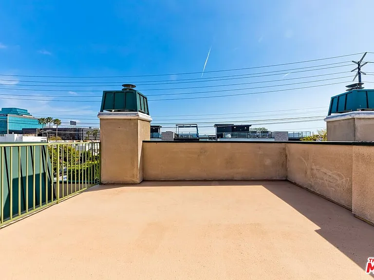 11603 Mississippi Ave — Photo 31