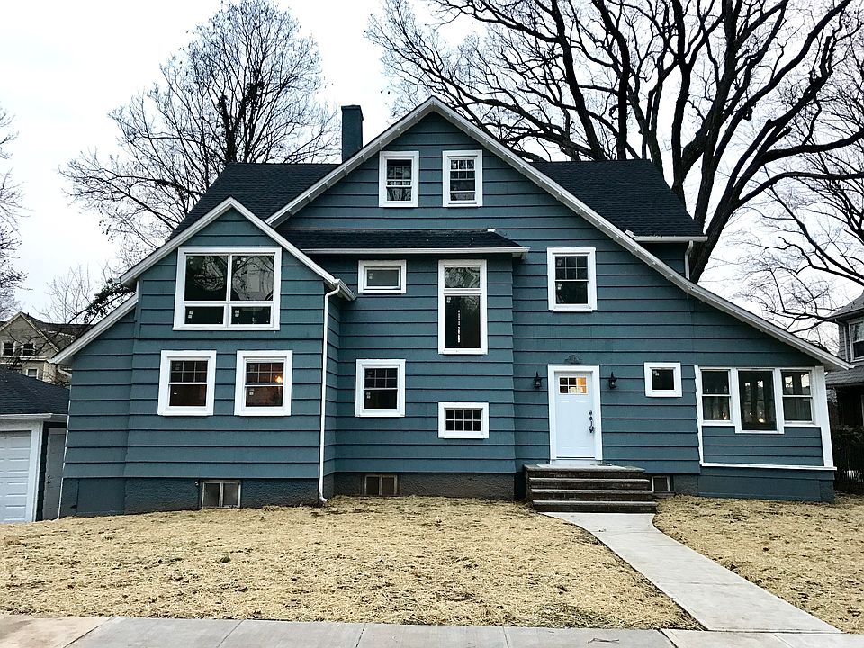 1st image of 132 Connett Pl