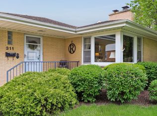 311 N Elm Ave, Elmhurst, IL 60126