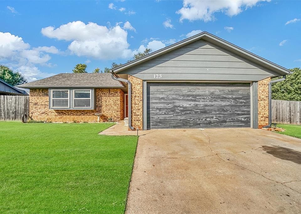 1st image of 123 Sondra Dr