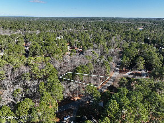 4th image of 95 Bridle Path Circle