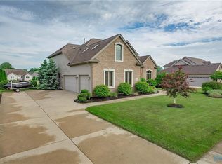 25213 Rocky Harbour Dr, Perrysburg, OH 43551