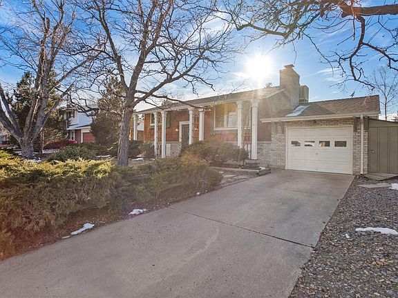 4th image of 235 Iroquois Dr