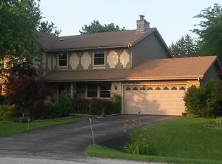 5501 Gallant Fox Ln, Racine, WI 53402