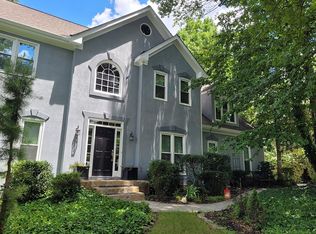 962 Bolingbrook Dr SW, Marietta, GA 30064