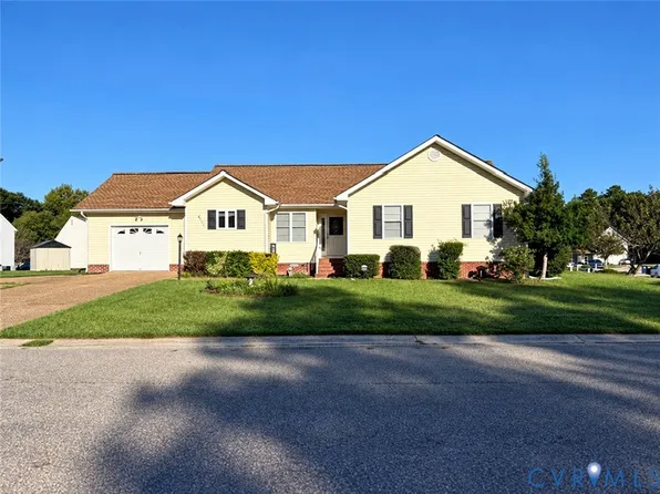 4000 W Dogwood Ave, Chester, VA 23831