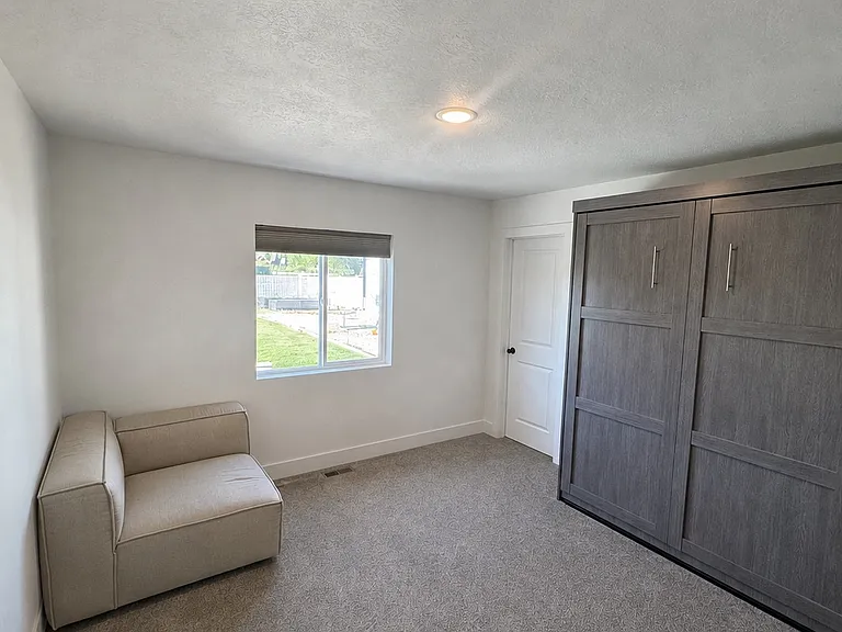 61 W Frontier Ln — Photo 6