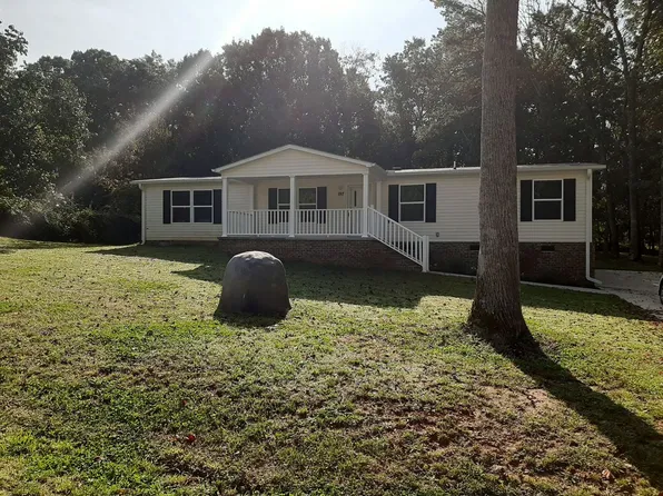 197 Brandenburg Dr, Statesville, NC 28677