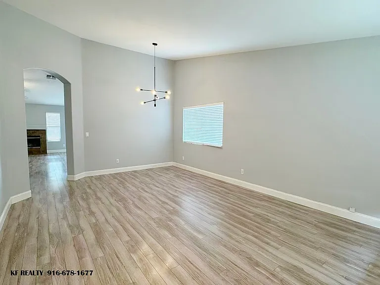 6004 Leonardo Way — Photo 2