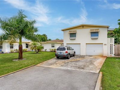 702 105th Ave N, Naples, FL, 34108