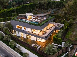 17335 Tramonto Dr, Pacific Palisades, CA 90272