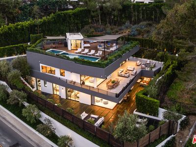 17335 Tramonto Dr, Pacific Palisades, CA, 90272