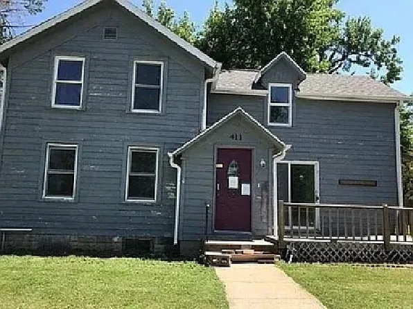 411 5th Ave, Clarence, IA 52216