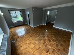 195-60 Peck Ave APT 1A, Fresh Meadows, NY 11365