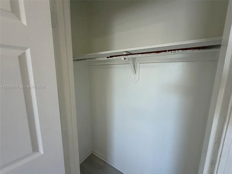 4801 SW 18th St #2 — Photo 10