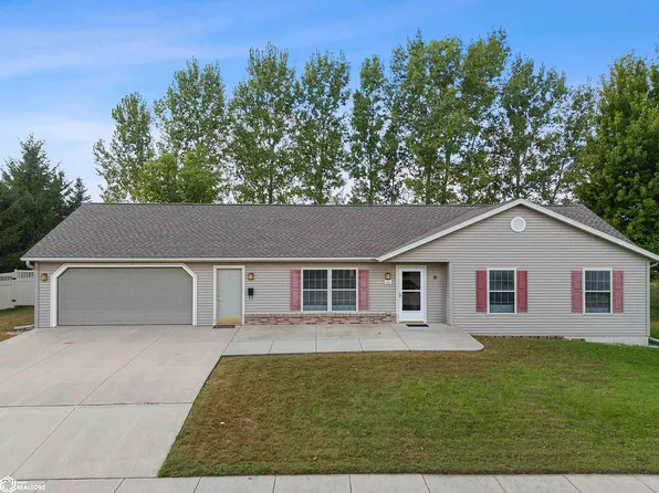 1501 Poplar St, Clear Lake, IA 50428