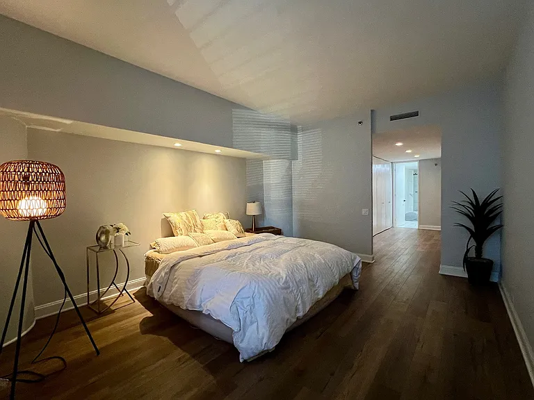 680 N Lake Shore Dr #919 — Photo 13