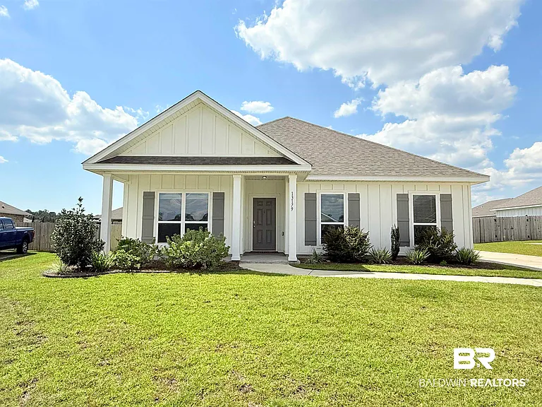 13179 Cavalier Dr — Photo 1