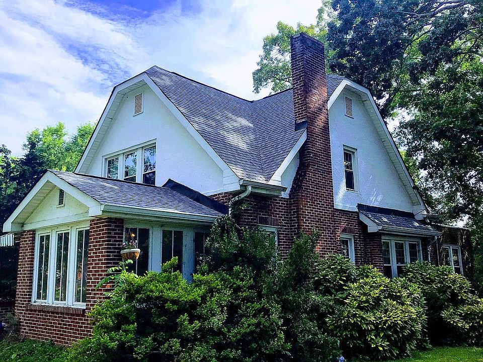 2nd image of 151 Hollyberry Ln