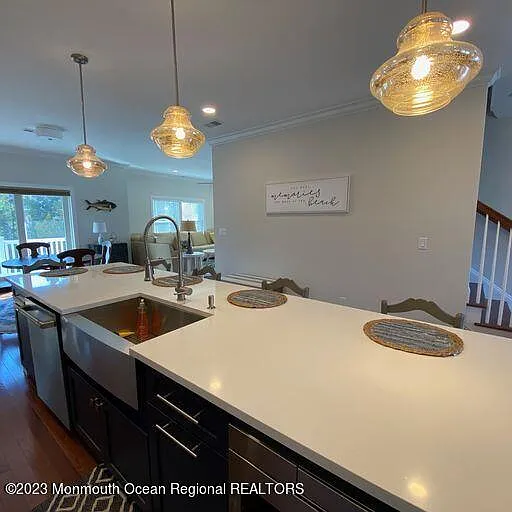 312 6th Ave — Photo 8