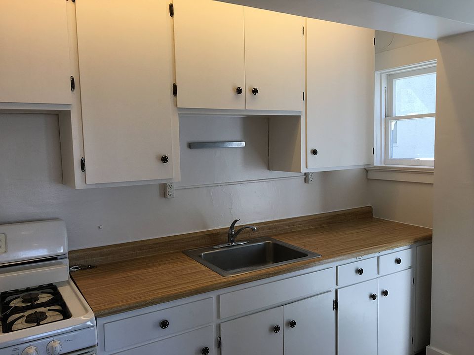 Separate kitchen