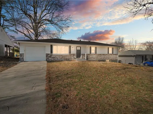 1506 Broadway St, Independence, MO 64050