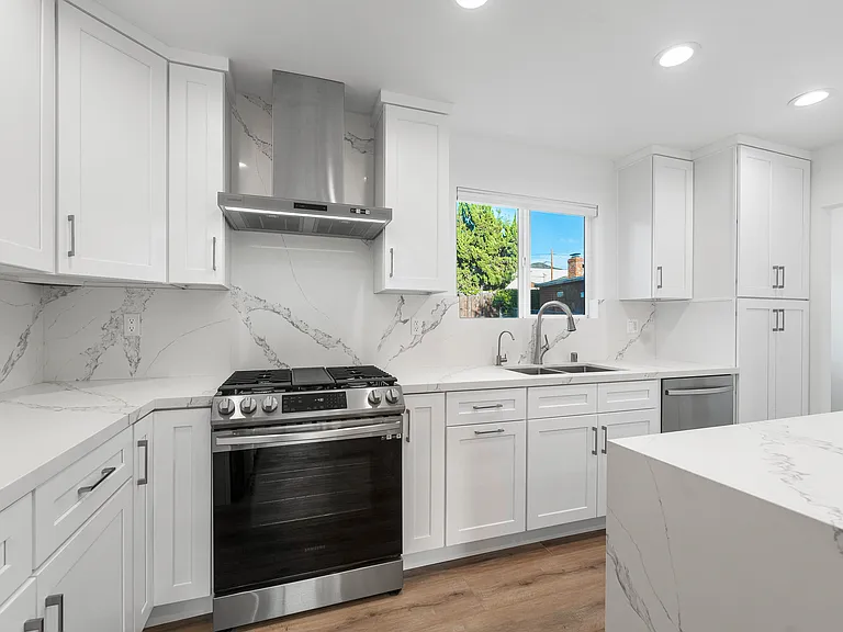 3113 Prospect Ave — Photo 9