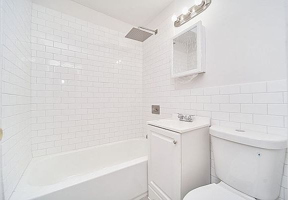 4th image of 317 W 74th St APT 5B