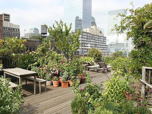 Sold by Sotheby's International Realty | media 8
