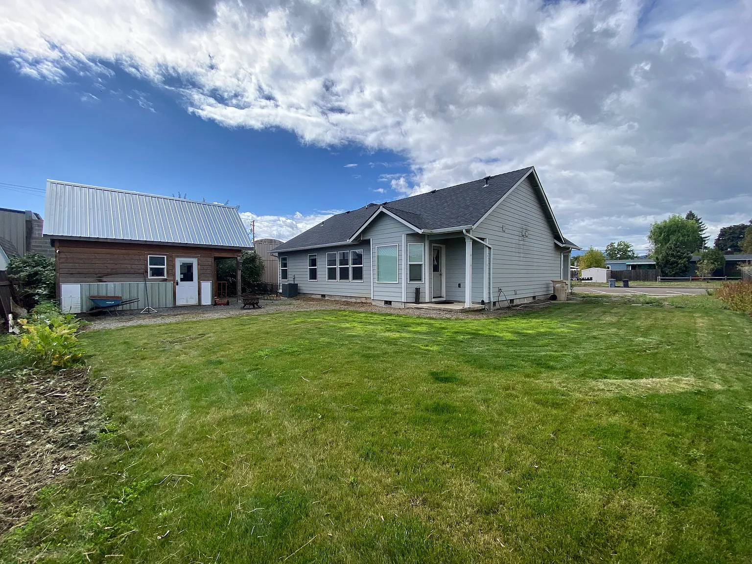 4 bed, 1625 sqft, $2,850 — Photo 4