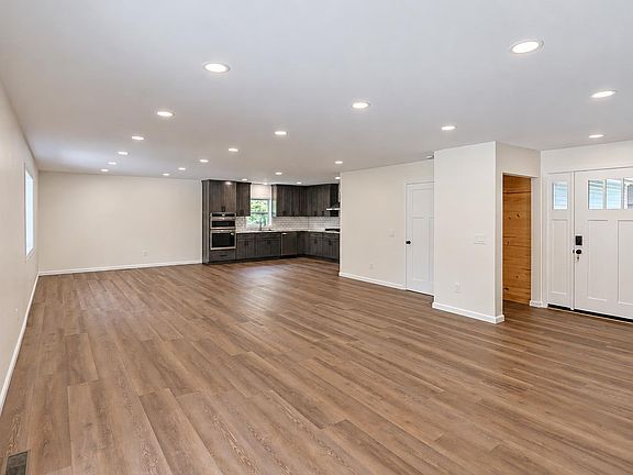 4th image of 505 Kane St