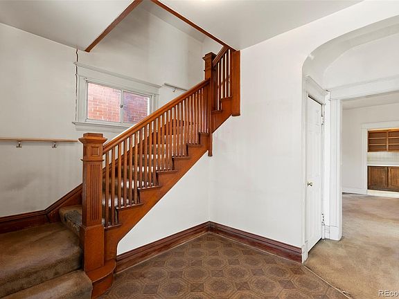 2nd image of 1060 Cook Street