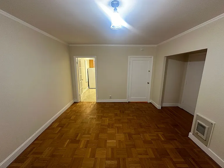 2146 Van Ness Ave #28R — Photo 5