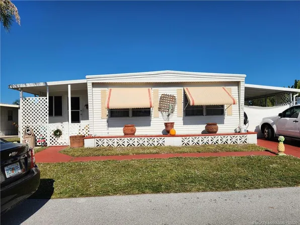 215 SE Trafalgar Ter, Stuart, FL 34994