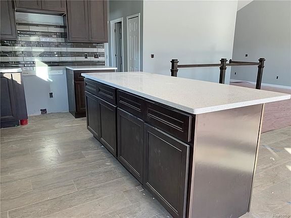 2nd image of 8278 Peninsula Cir