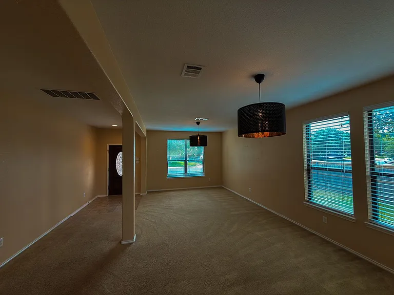 2250 Howry Dr — Photo 3