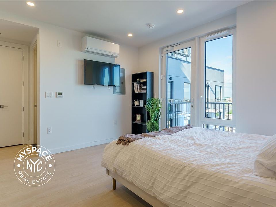 1st image of 1499 Bedford Ave #8E