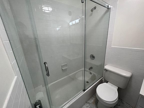 5th image of 160 W 73rd St APT 14C