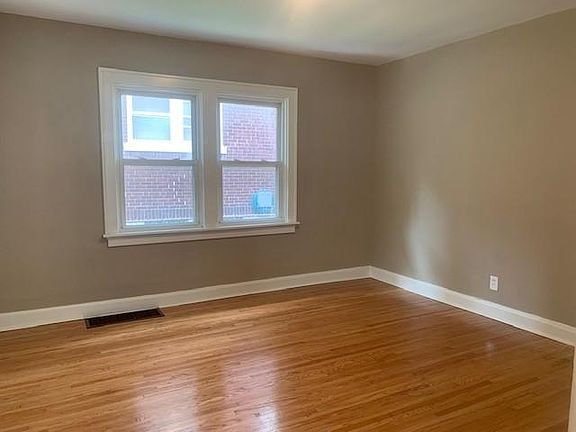 4th image of 5005 Corinth Ave