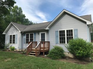1591 Grove Hill Ln, Gordonsville, VA 22942