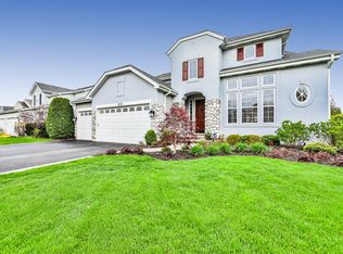 2193 Apple Hill Ln, Buffalo Grove, IL