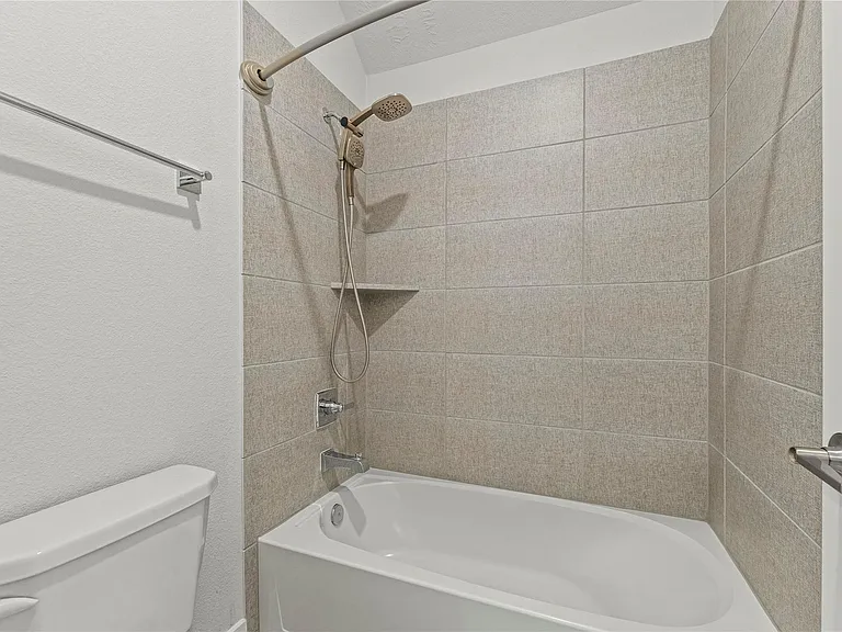 1707 McCrae Hill Ct — Photo 24