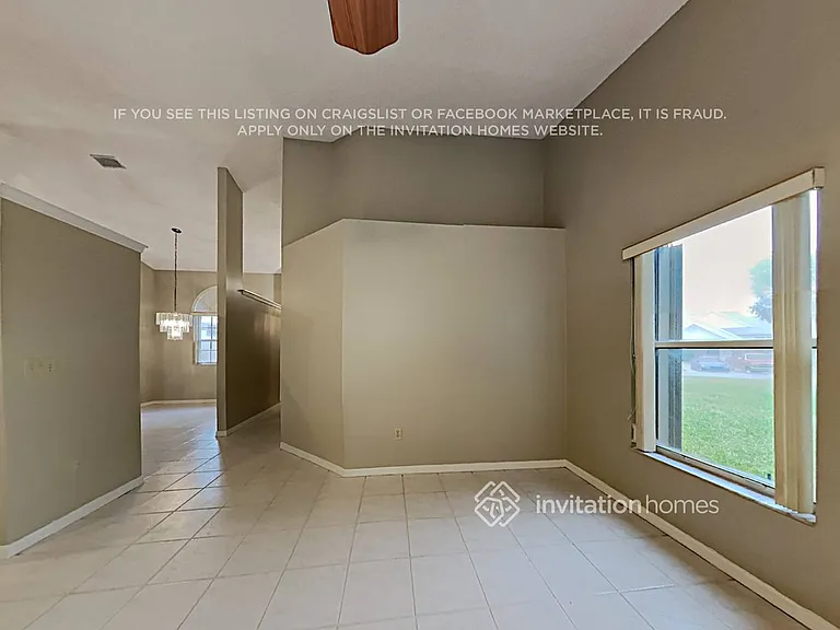 12841 Meadowbreeze Dr — Photo 7