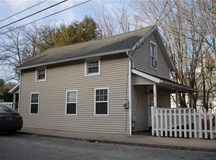 128 High St, Baltic, CT 06330