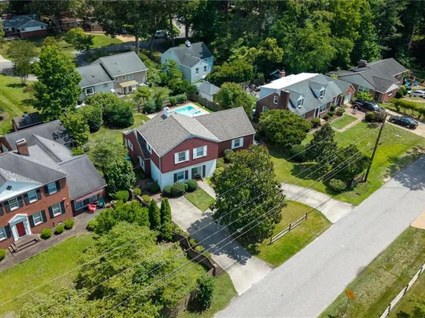 239 Shoe Ln, Newport News, VA 23606